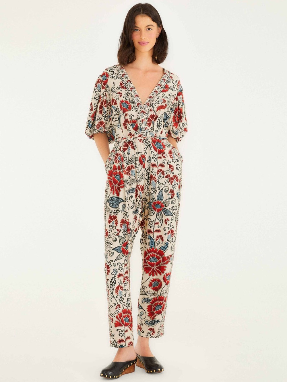 Farm Rio: Francesca Sand V Neckline Short
Sleeve Jumpsuit DT
